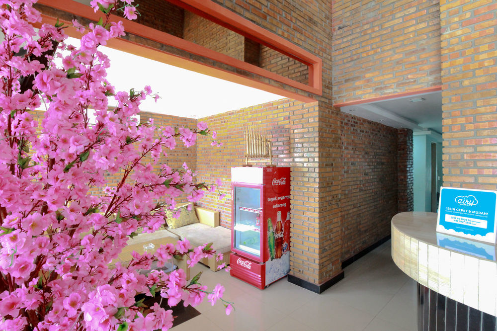 Amaliun Hotel Medan Exterior foto